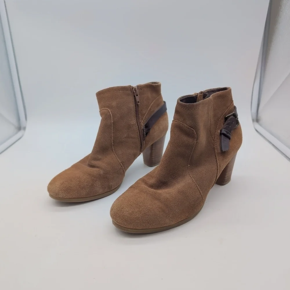 Bass Ayda Brown Suede Ankle Boots Sz 7.5
